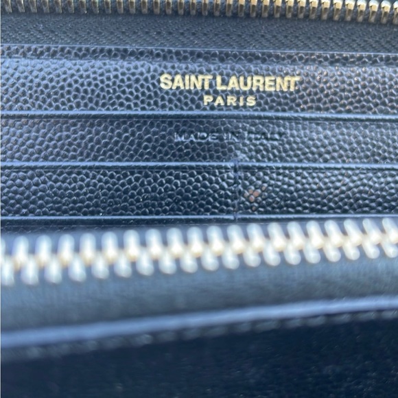 Authentic YSL Yves Saint Laurent black Zippy wallet - Picture 2 of 14